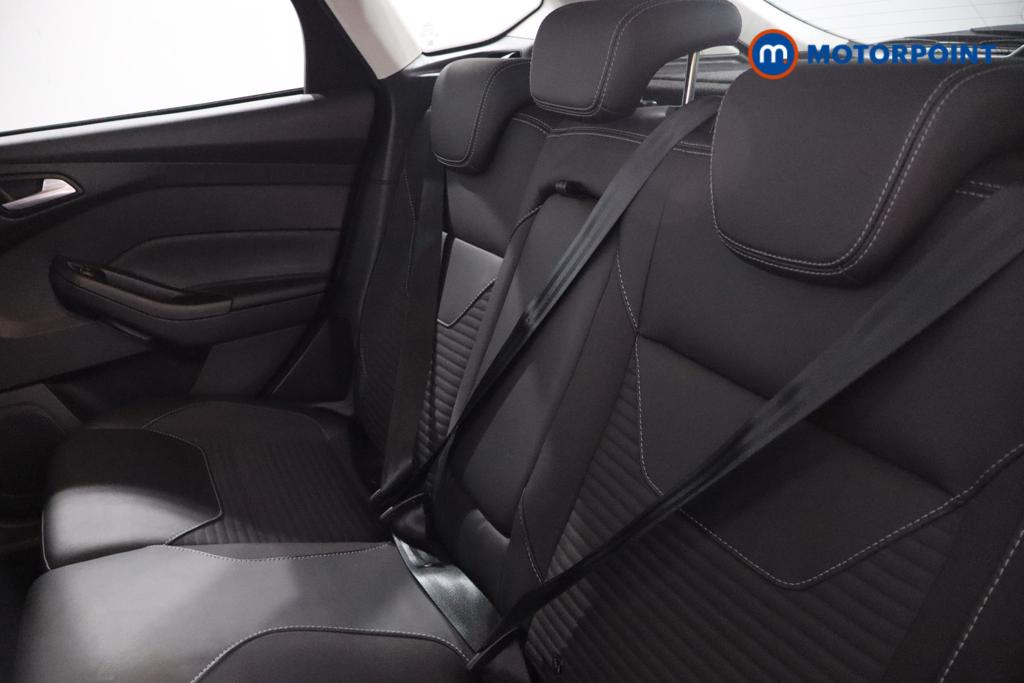 Ford Focus Titanium X Manual Petrol Hatchback - Stock Number (1584972) - 11th supplementary image