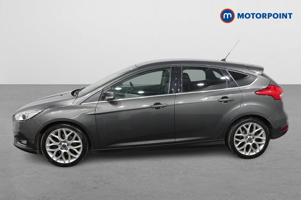 Ford Focus Titanium X Manual Petrol Hatchback - Stock Number (1584972) - Passenger side