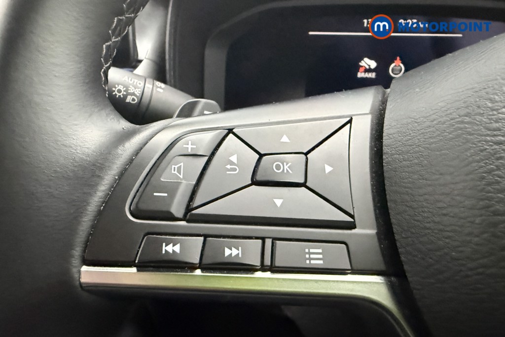 Nissan Juke N-Connecta Automatic Petrol SUV - Stock Number (1586434) - 14th supplementary image