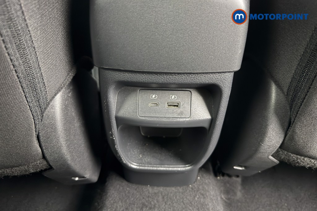 Nissan Juke N-Connecta Automatic Petrol SUV - Stock Number (1586434) - 20th supplementary image