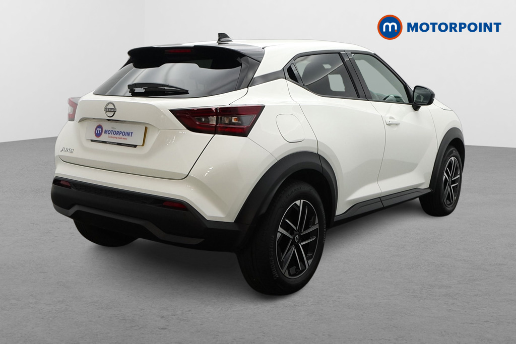 Nissan Juke N-Connecta Automatic Petrol SUV - Stock Number (1586434) - Drivers side rear corner