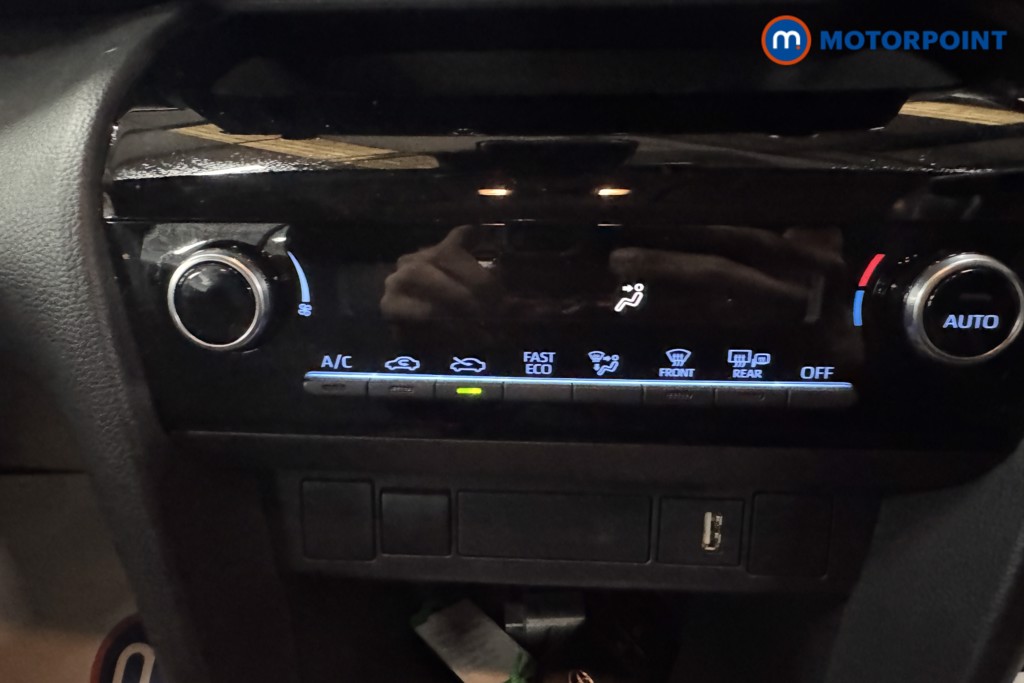 Toyota Yaris Cross Icon Automatic Petrol-Electric Hybrid Estate - Stock Number (1587244) - 11th supplementary image