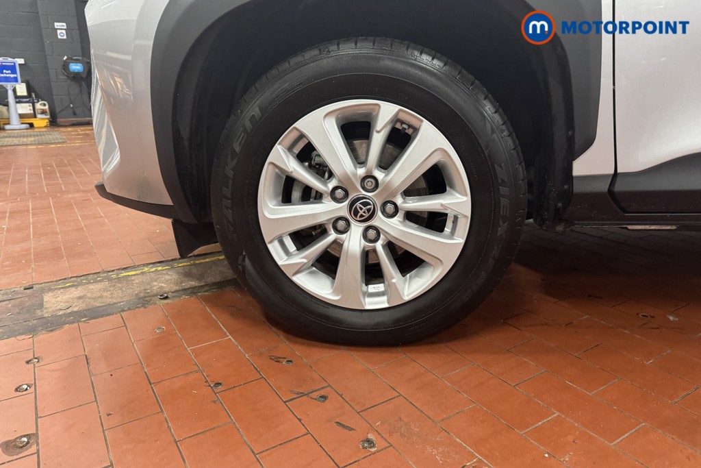 Toyota Yaris Cross Icon Automatic Petrol-Electric Hybrid Estate - Stock Number (1587244) - 1st supplementary image