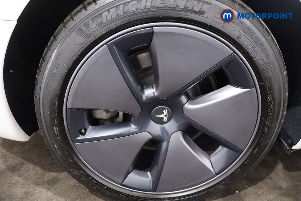 Tesla Model 3 Long Range Automatic Electric Saloon - Stock Number (1588054) - 9th supplementary image