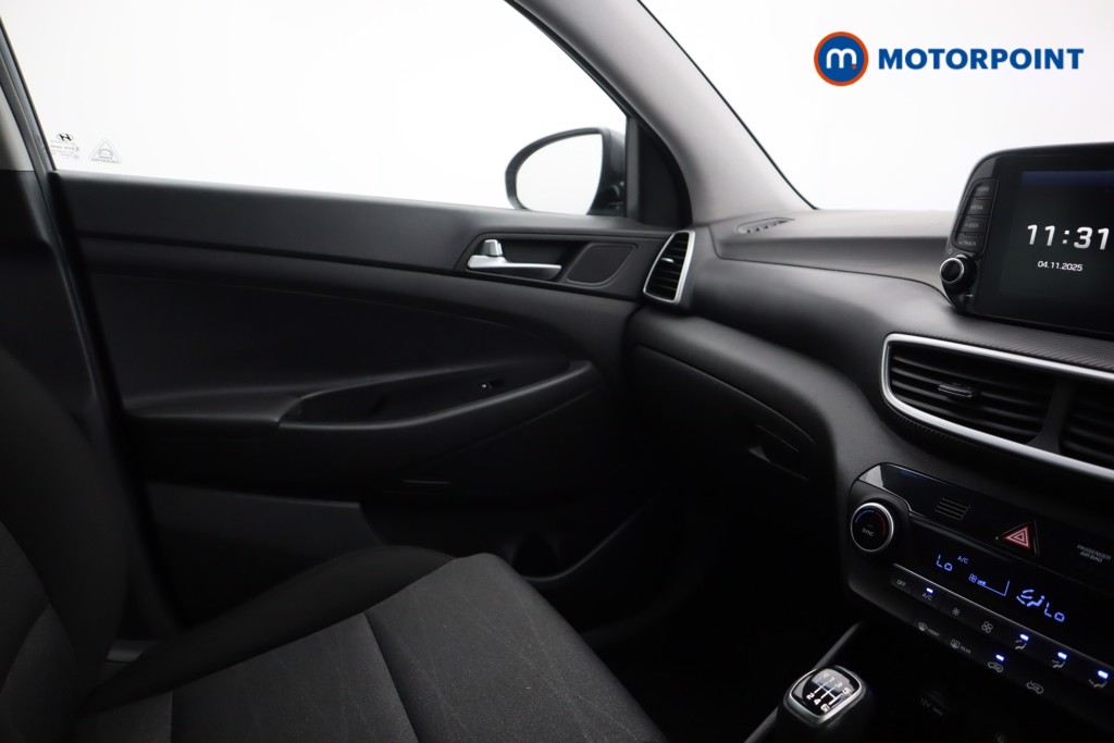 Hyundai Tucson Se Nav Manual Petrol SUV - Stock Number (1589140) - 17th supplementary image