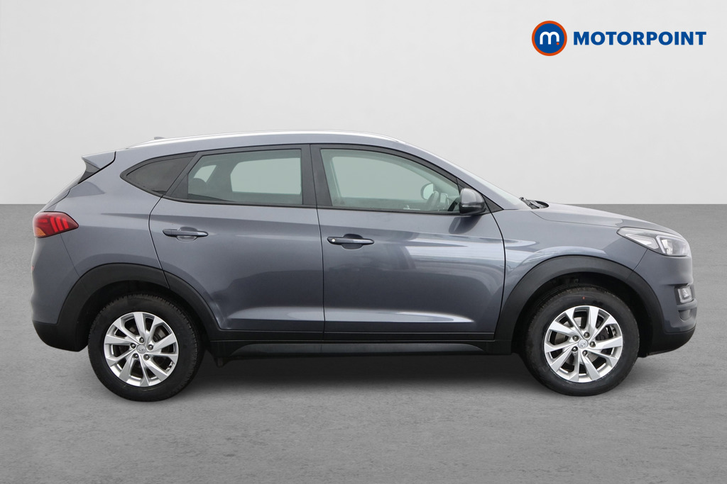 Hyundai Tucson Se Nav Manual Petrol SUV - Stock Number (1589140) - Drivers side