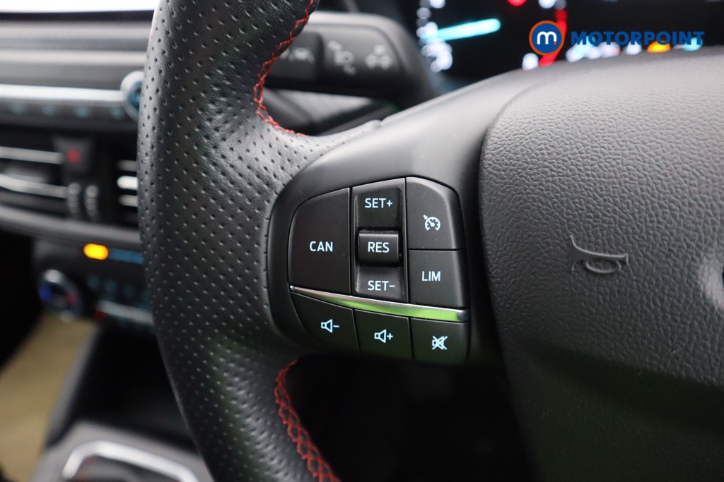 Ford Focus St-Line X Manual Petrol Hatchback - Stock Number (1589228) - 5th supplementary image