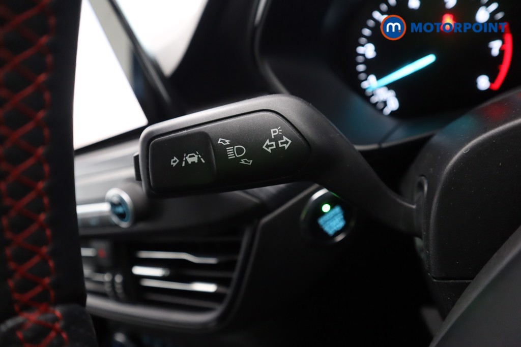 Ford Focus St-Line X Manual Petrol Hatchback - Stock Number (1589228) - 7th supplementary image