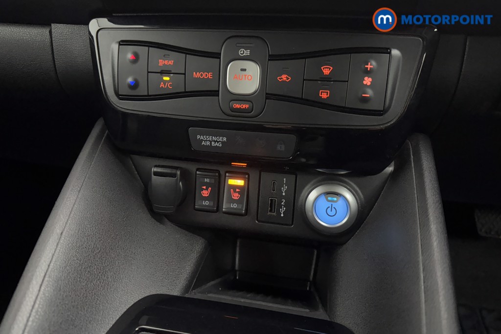 Nissan Leaf N-Connecta Automatic Electric Hatchback - Stock Number (1589309) - 12th supplementary image