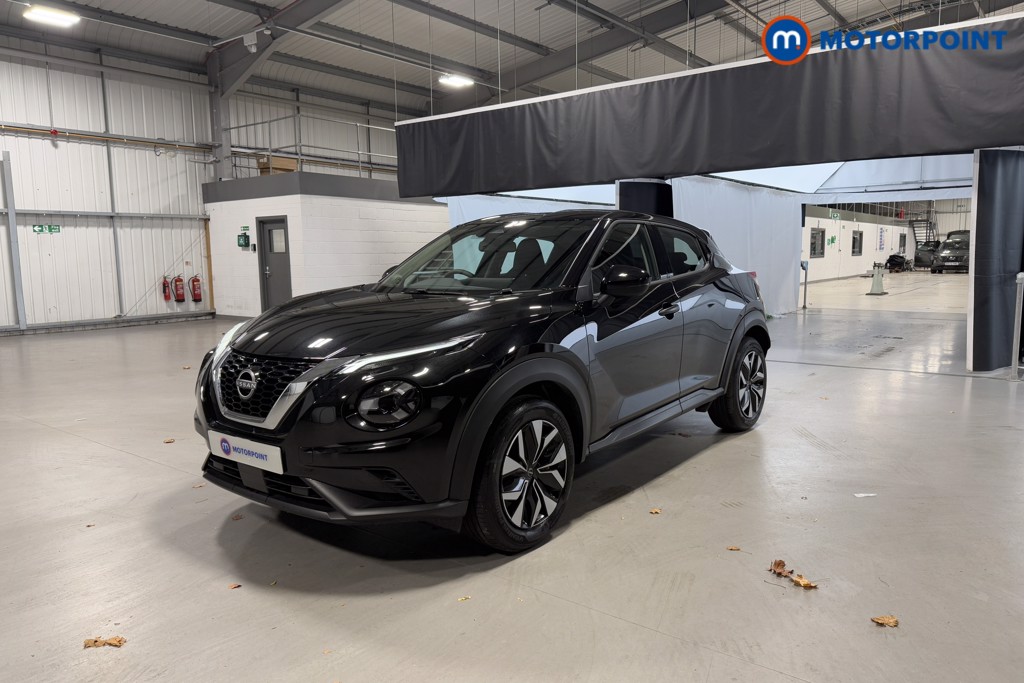 Nissan Juke Acenta Premium Manual Petrol SUV - Stock Number (1589350) - Passenger side front corner