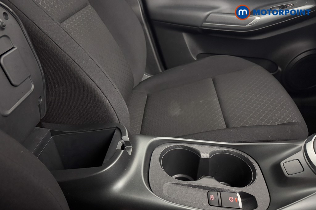 Nissan Juke Acenta Premium Manual Petrol SUV - Stock Number (1589350) - 14th supplementary image