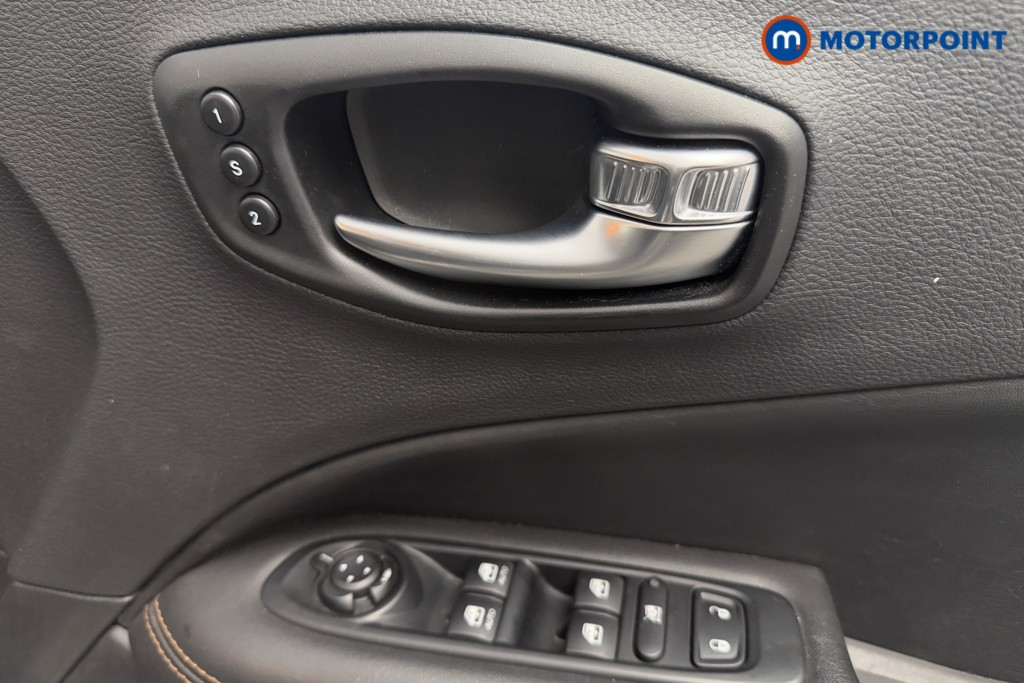 Jeep Compass Limited Automatic Petrol SUV - Stock Number (1589671) - 21st supplementary image