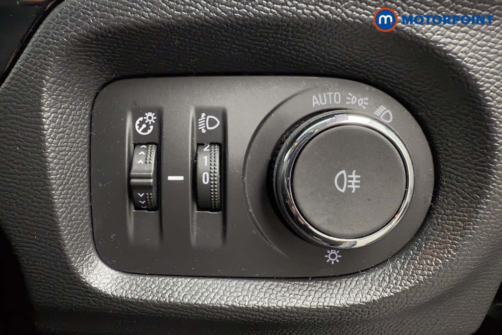 Vauxhall Corsa Design Automatic Petrol Hatchback - Stock Number (1590307) - 14th supplementary image