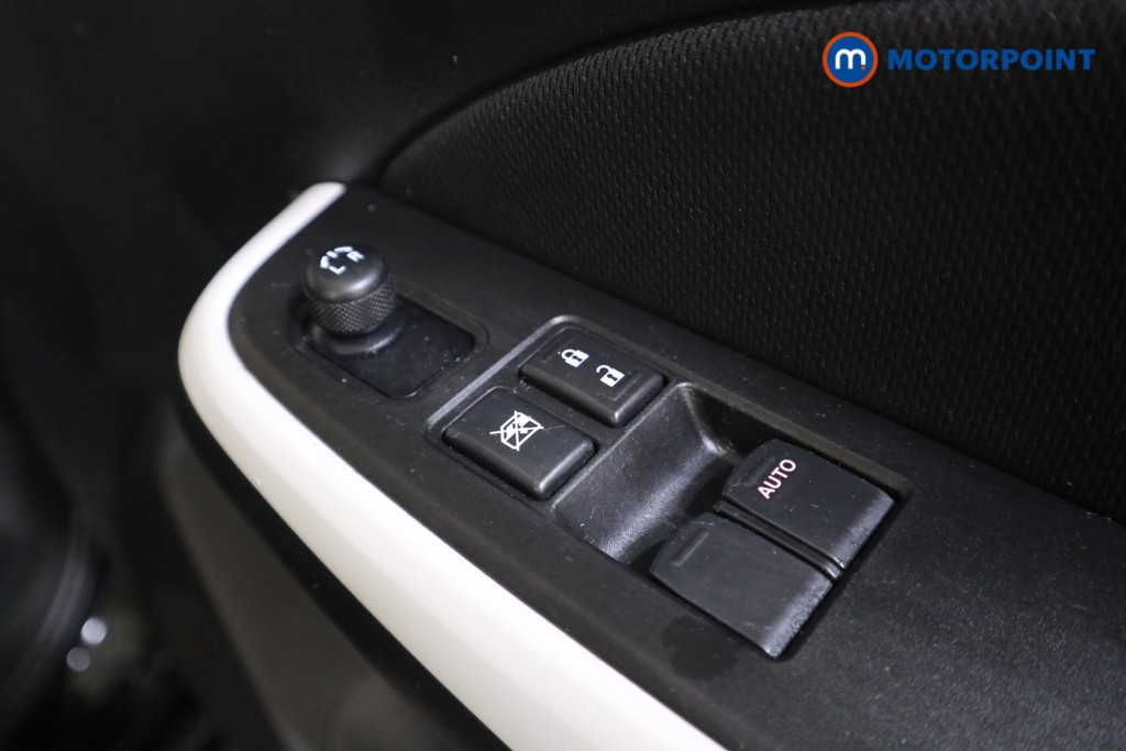 Suzuki Swift SZ3 Manual Petrol Hatchback - Stock Number (1590929) - 10th supplementary image