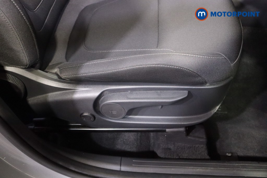 Hyundai Tucson Se Connect Manual Petrol SUV - Stock Number (1591045) - 16th supplementary image
