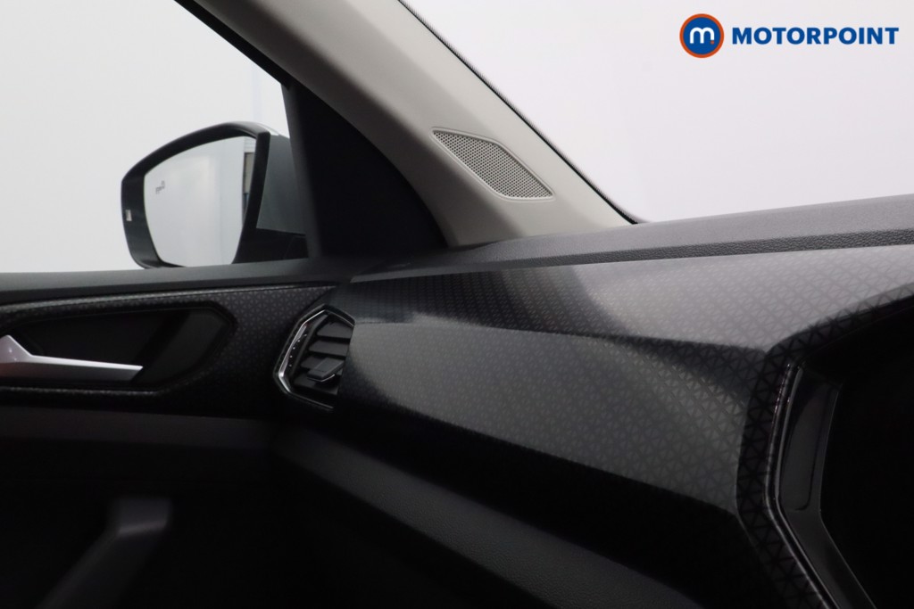 Volkswagen T-Cross SEL Automatic Petrol SUV - Stock Number (1591536) - 9th supplementary image