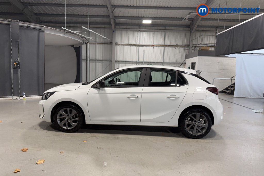 Vauxhall Corsa Design Manual Petrol Hatchback - Stock Number (1591746) - Passenger side