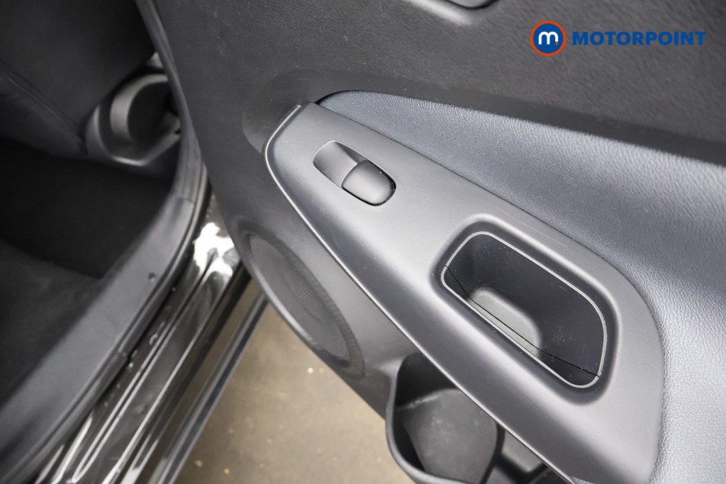 Nissan Juke Tekna Manual Petrol SUV - Stock Number (1591992) - 22nd supplementary image