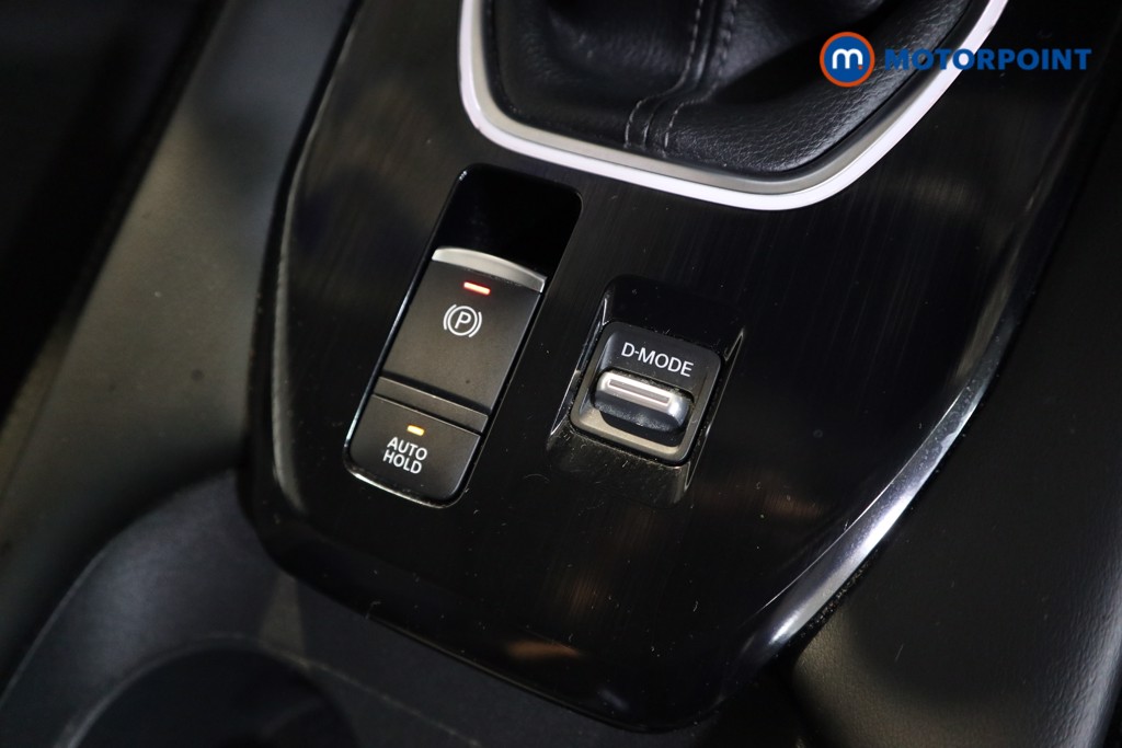 Nissan Qashqai Premiere Edition Manual Petrol SUV - Stock Number (1592024) - 9th supplementary image