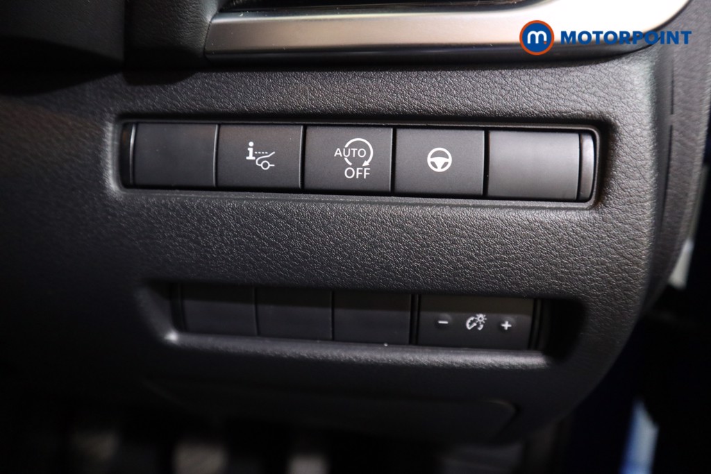 Nissan Qashqai Premiere Edition Manual Petrol SUV - Stock Number (1592024) - 11th supplementary image