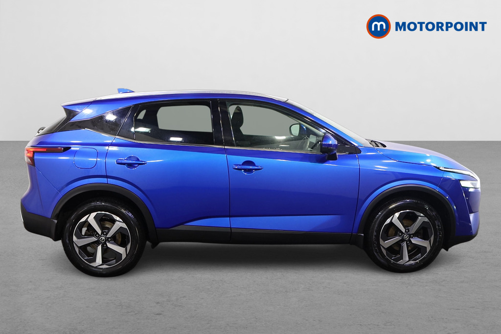 Nissan Qashqai Premiere Edition Manual Petrol SUV - Stock Number (1592024) - Drivers side