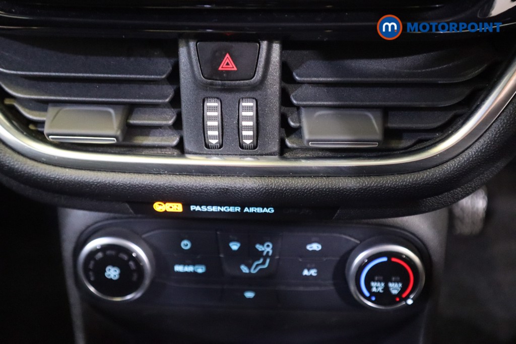 Ford Fiesta Zetec Manual Petrol Hatchback - Stock Number (1592122) - 20th supplementary image