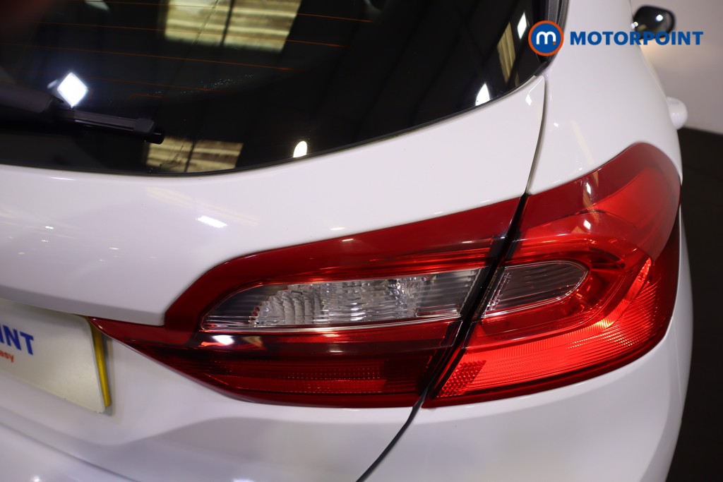 Ford Fiesta Zetec Manual Petrol Hatchback - Stock Number (1592122) - 29th supplementary image