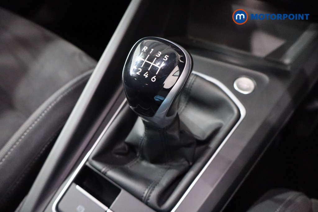 Volkswagen Golf Style Manual Petrol Hatchback - Stock Number (1592595) - 14th supplementary image