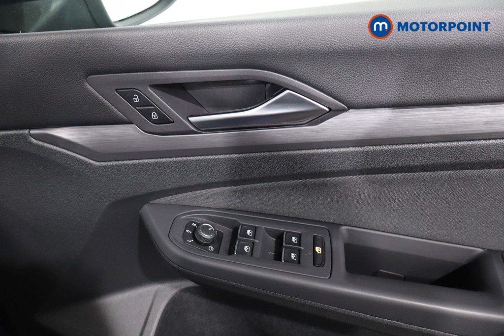 Volkswagen Golf Style Manual Petrol Hatchback - Stock Number (1592595) - 21st supplementary image