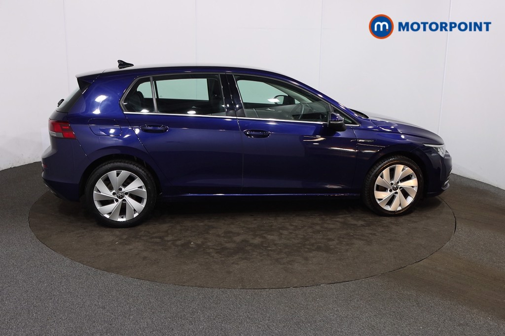 Volkswagen Golf Style Manual Petrol Hatchback - Stock Number (1592595) - Drivers side