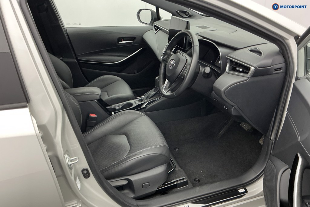 Toyota Corolla Excel Automatic Petrol-Electric Hybrid Estate - Stock Number (1592677) - 6th supplementary image