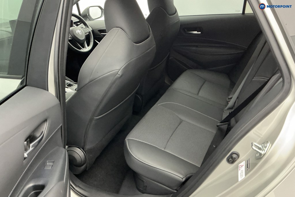 Toyota Corolla Excel Automatic Petrol-Electric Hybrid Estate - Stock Number (1592677) - 8th supplementary image