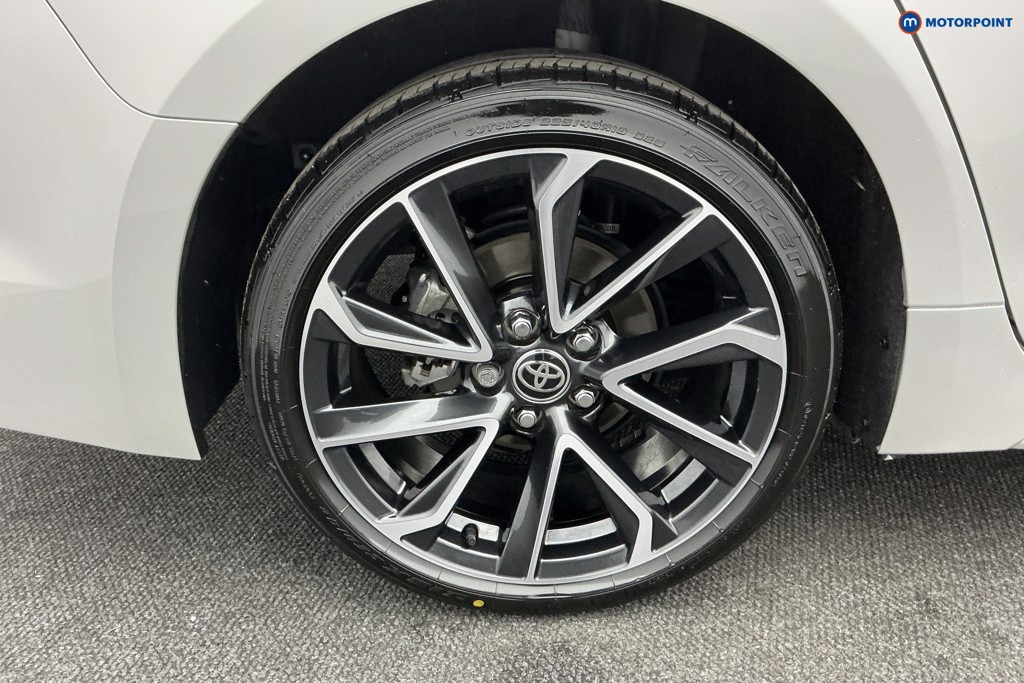 Toyota Corolla Excel Automatic Petrol-Electric Hybrid Estate - Stock Number (1592677) - 26th supplementary image