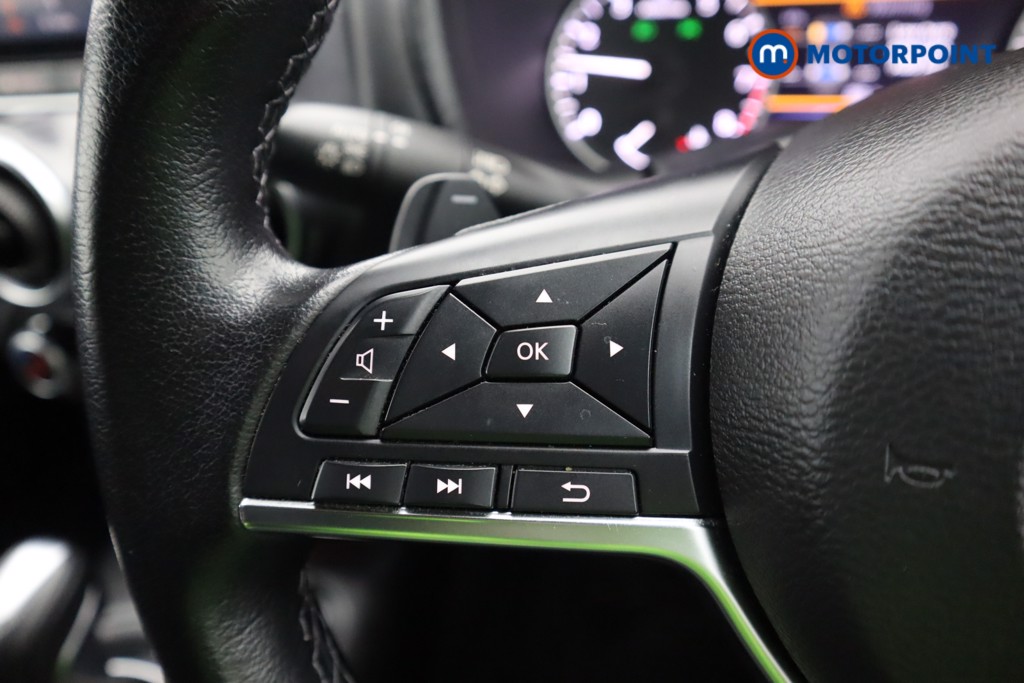 Nissan Juke N-Connecta Automatic Petrol SUV - Stock Number (1593155) - 4th supplementary image