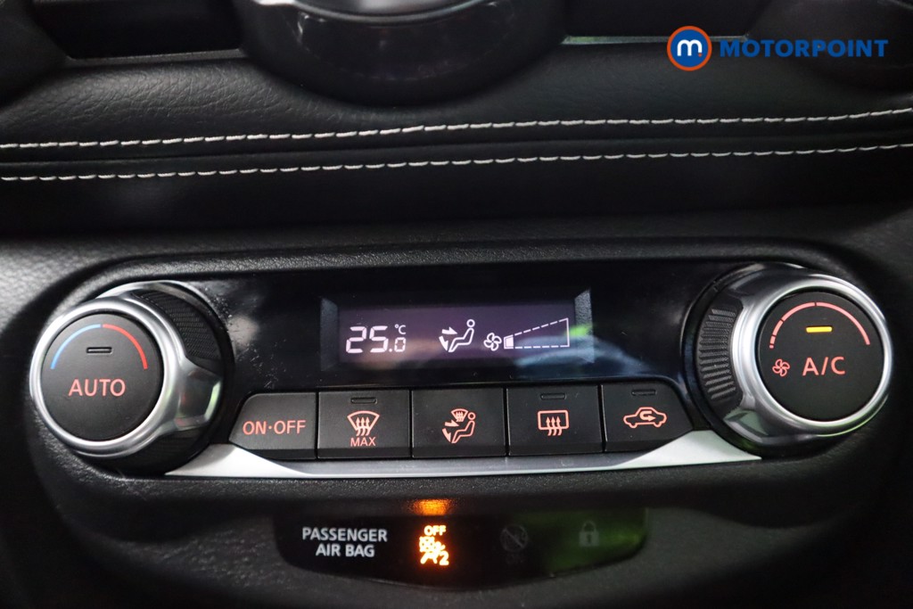 Nissan Juke N-Connecta Automatic Petrol SUV - Stock Number (1593155) - 12th supplementary image