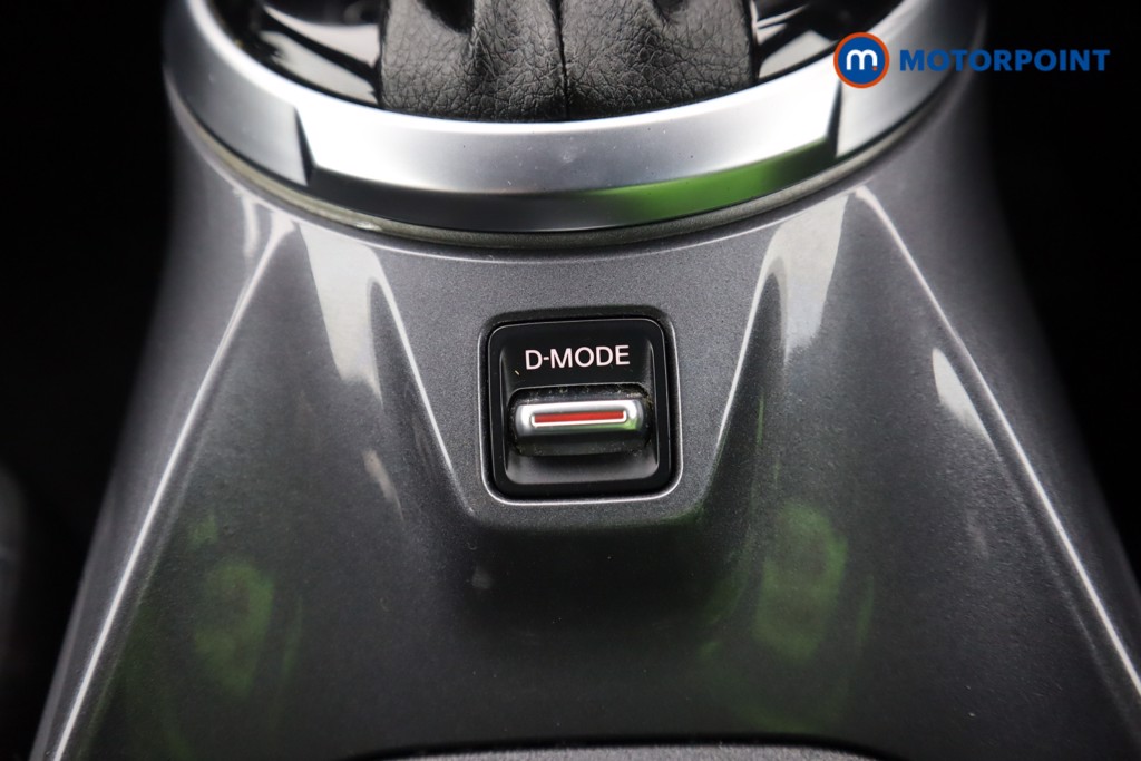 Nissan Juke N-Connecta Automatic Petrol SUV - Stock Number (1593155) - 18th supplementary image