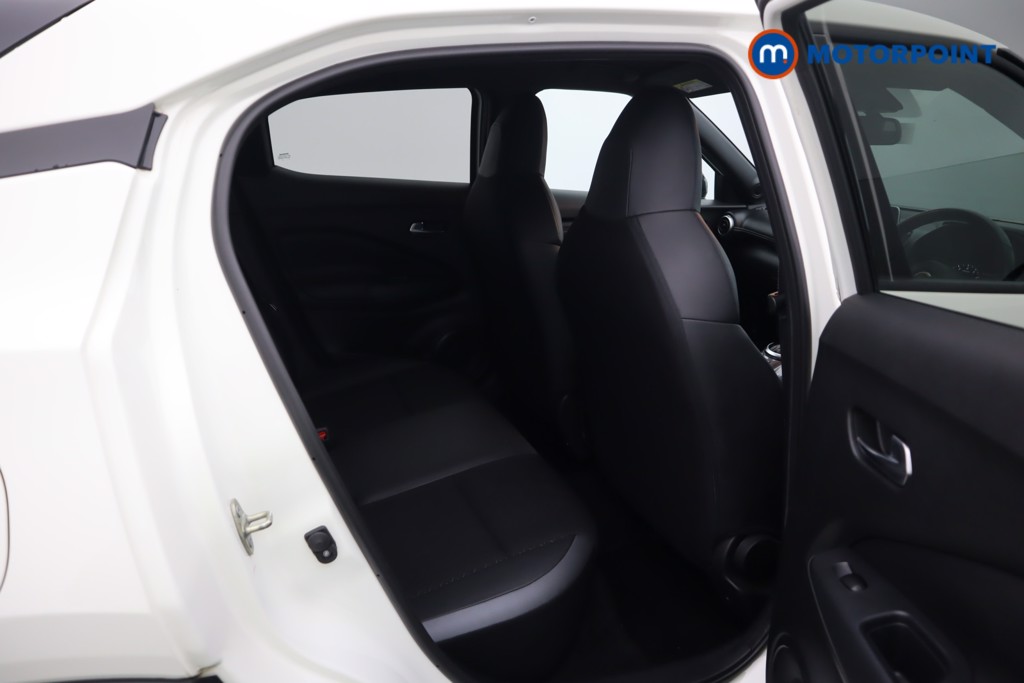 Nissan Juke N-Connecta Automatic Petrol SUV - Stock Number (1593155) - 29th supplementary image