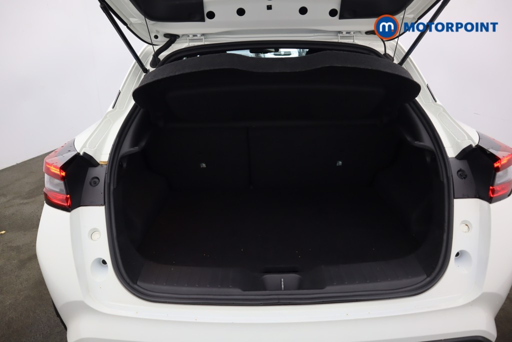 Nissan Juke N-Connecta Automatic Petrol SUV - Stock Number (1593155) - 32nd supplementary image