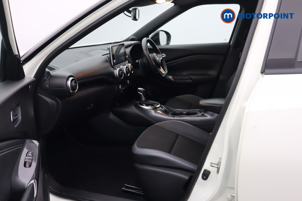 Nissan Juke N-Connecta Automatic Petrol SUV - Stock Number (1593155) - 35th supplementary image