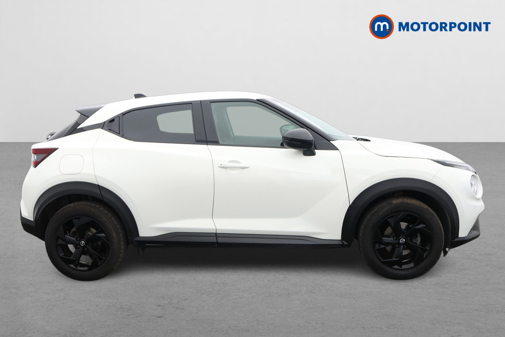 Nissan Juke N-Connecta Automatic Petrol SUV - Stock Number (1593155) - Drivers side