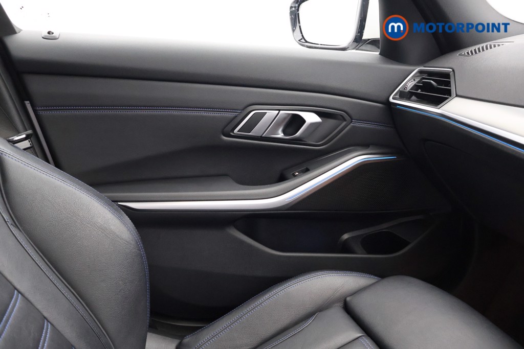BMW 3 Series M Sport Automatic Petrol Plug-In Hybrid Saloon - Stock Number (1593499) - 20th supplementary image