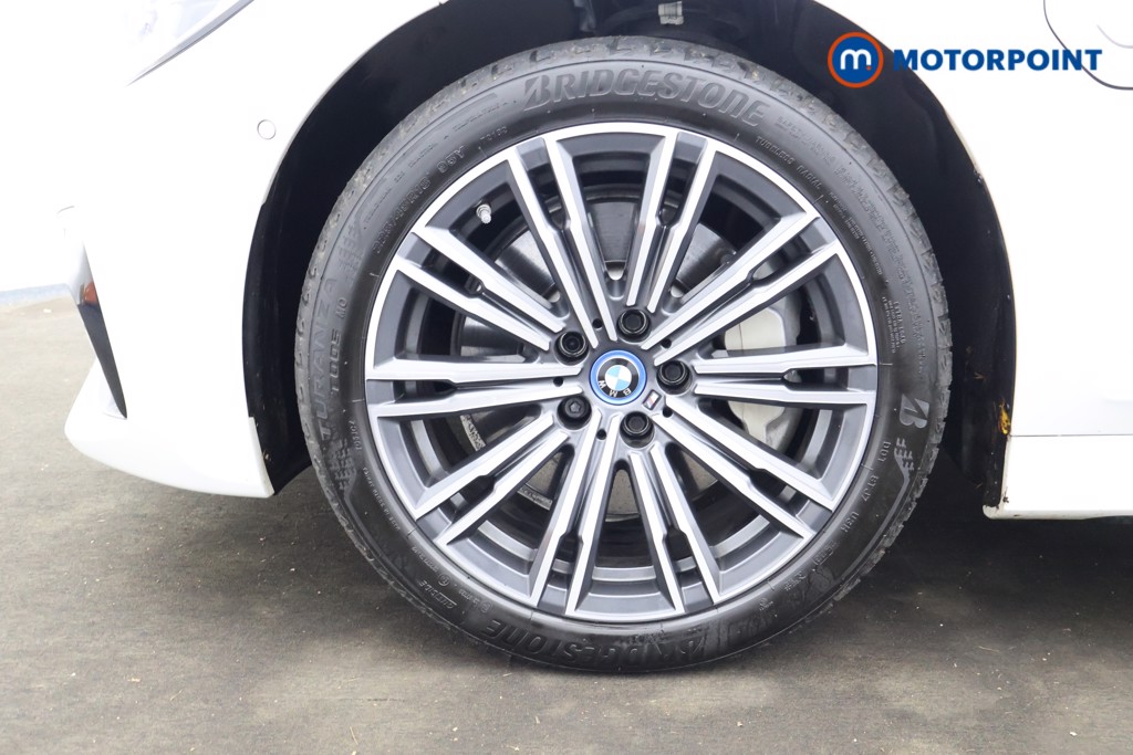 BMW 3 Series M Sport Automatic Petrol Plug-In Hybrid Saloon - Stock Number (1593499) - 43rd supplementary image