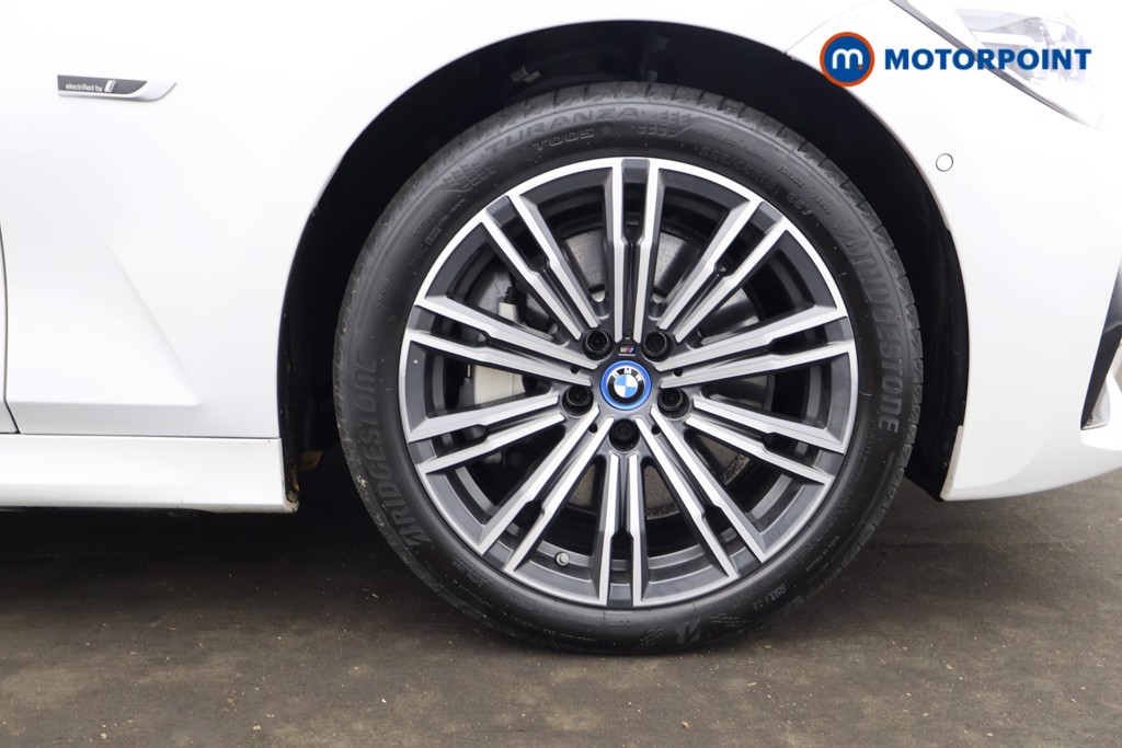 BMW 3 Series M Sport Automatic Petrol Plug-In Hybrid Saloon - Stock Number (1593499) - 46th supplementary image