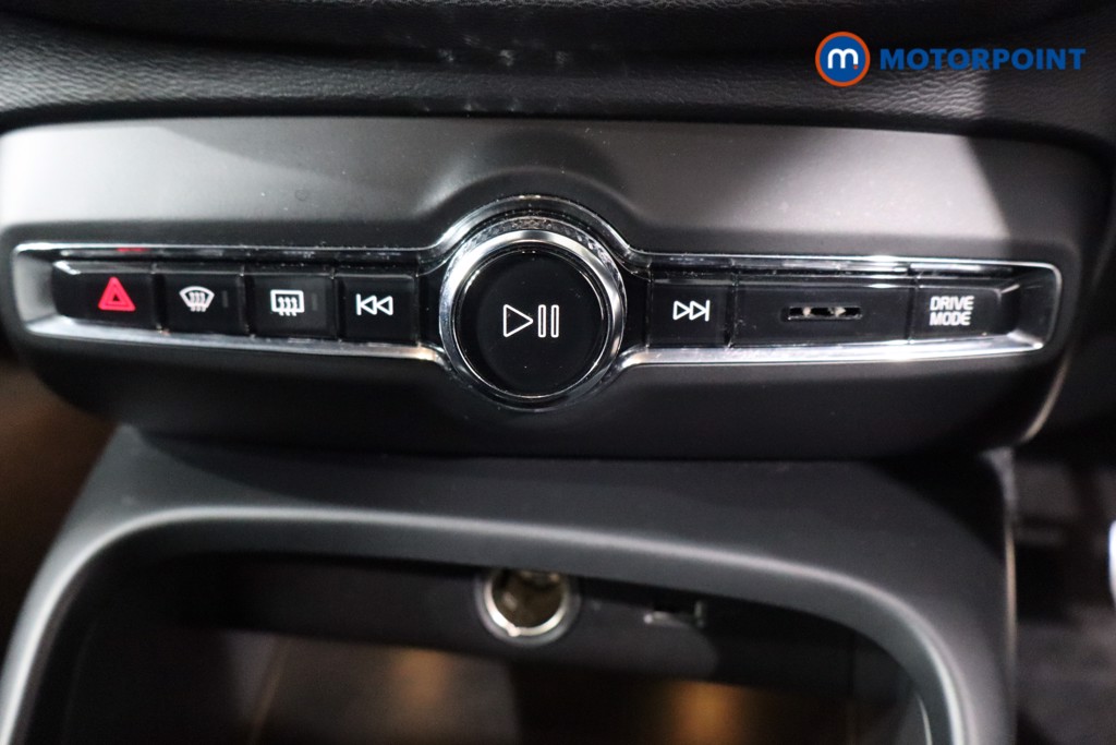 Volvo Xc40 R Design Pro Automatic Petrol Plug-In Hybrid SUV - Stock Number (1593503) - 16th supplementary image