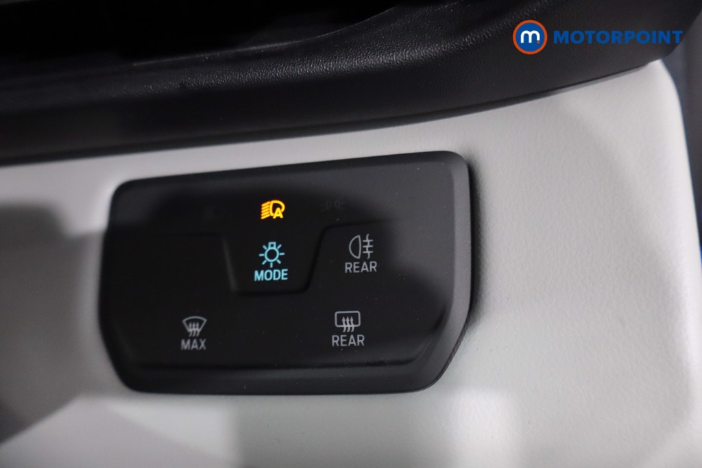 Ford Explorer Select Automatic Electric SUV - Stock Number (1593743) - 18th supplementary image