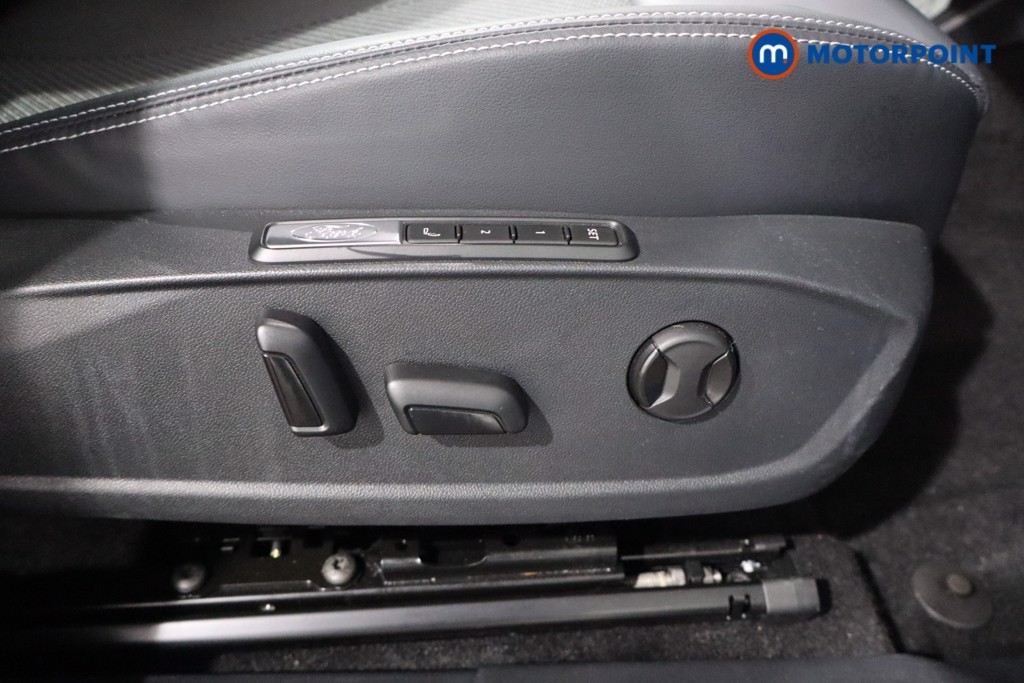 Ford Explorer Select Automatic Electric SUV - Stock Number (1593743) - 21st supplementary image