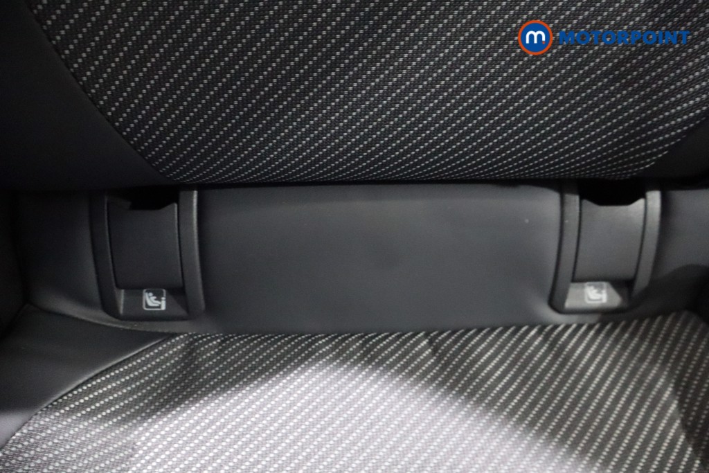 Ford Explorer Select Automatic Electric SUV - Stock Number (1593743) - 25th supplementary image