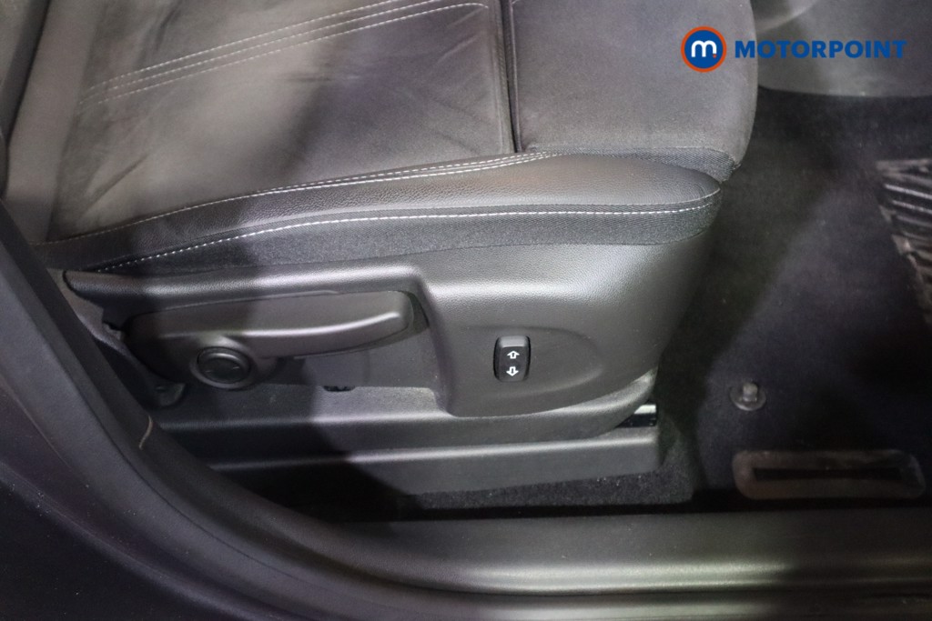 Vauxhall Crossland Ultimate Automatic Petrol SUV - Stock Number (1593831) - 9th supplementary image