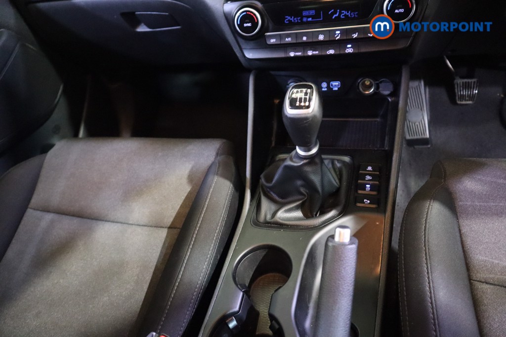 Hyundai Tucson Se Nav Manual Petrol SUV - Stock Number (1594048) - 6th supplementary image