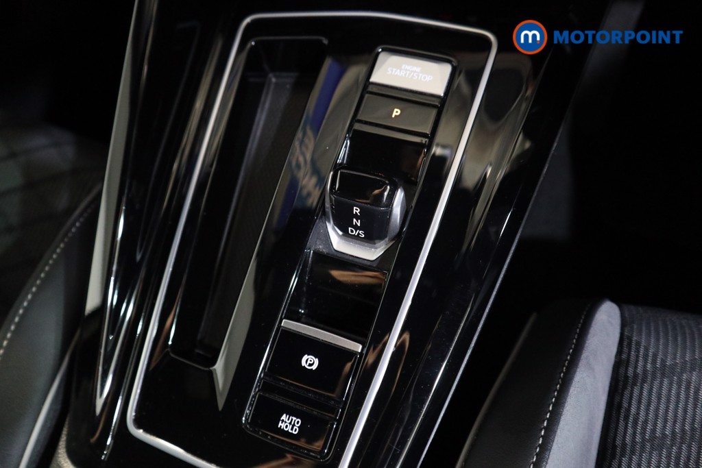 Volkswagen Golf R-Line Automatic Petrol Hatchback - Stock Number (1594187) - 10th supplementary image